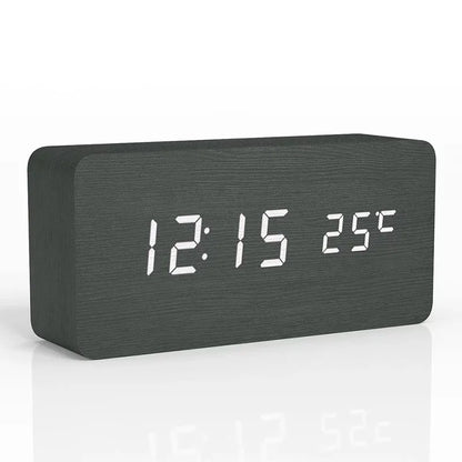 WoodTime – Natural Wood Digital Clock Skanto