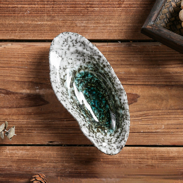 Shell-shaped ceramics