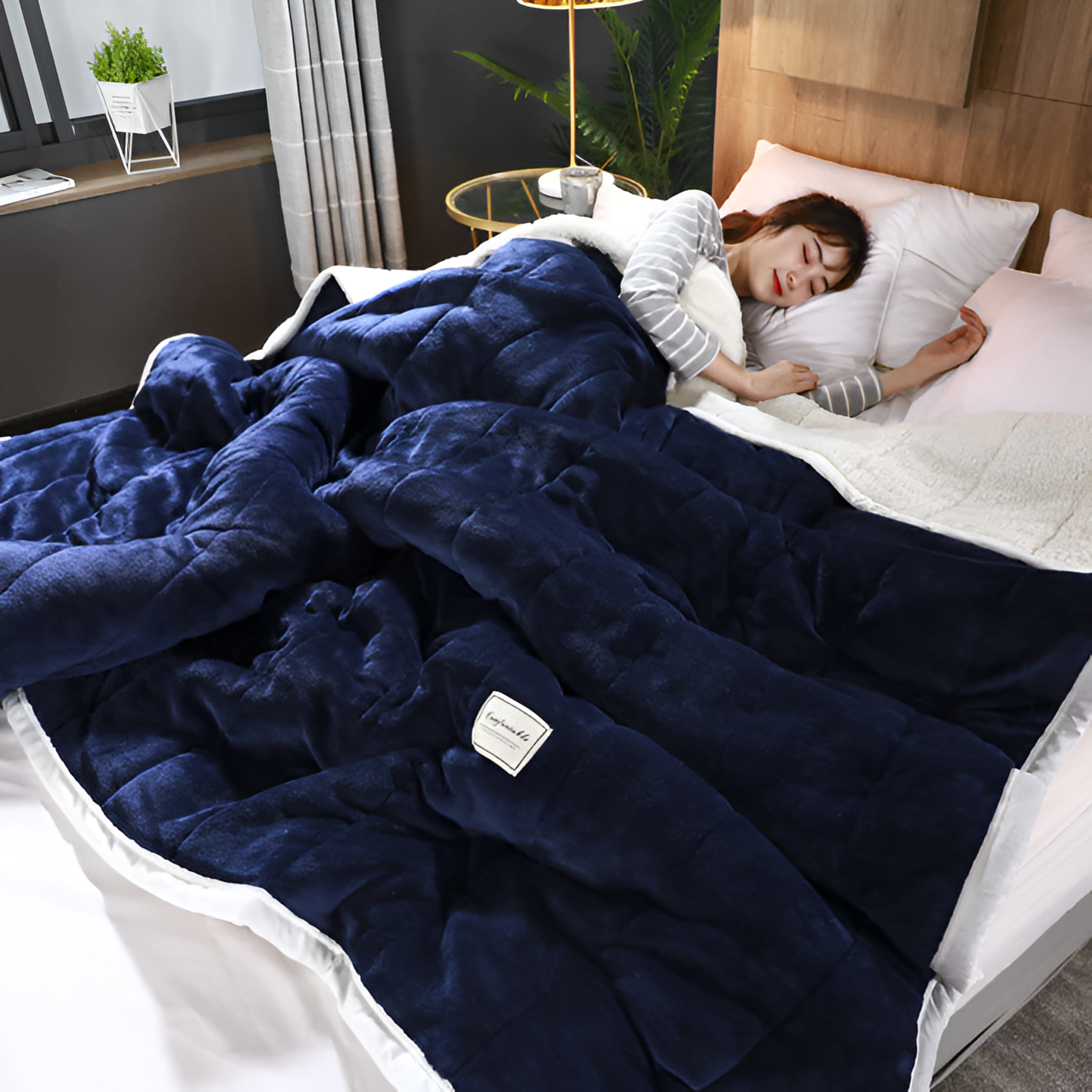 Skanto | VELVAMOR - Premium Velvet Throw
