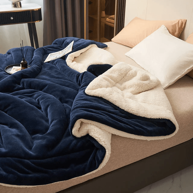 Skanto | Soft flannel fleece blanket for comfort and safety