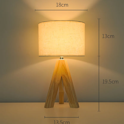 Skanto | Solara Minimalist Tripod Table Lamp