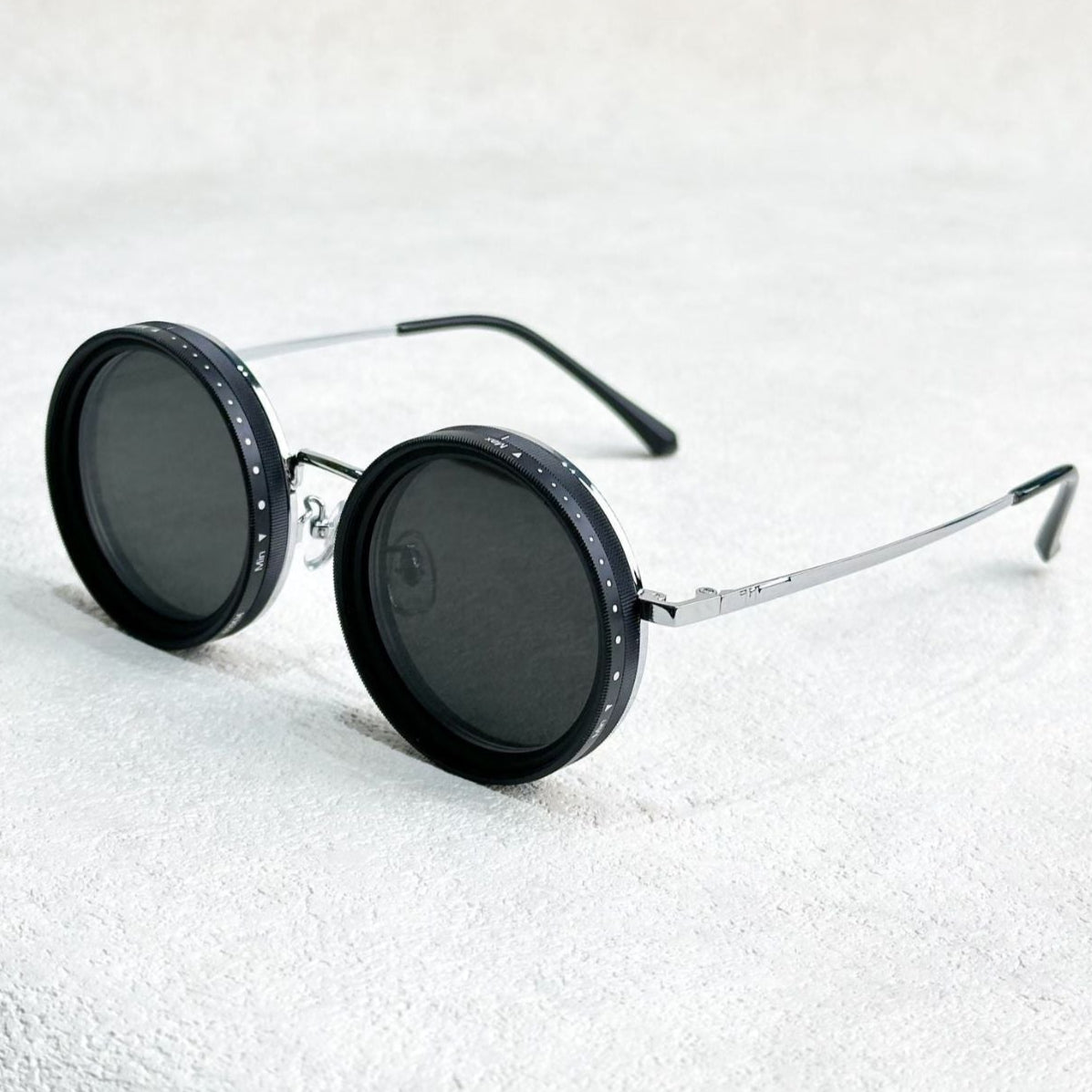 VisionRound Polarized Sunglasses – Unisex Retro Design with Adjustable Light Filter | Bowlift