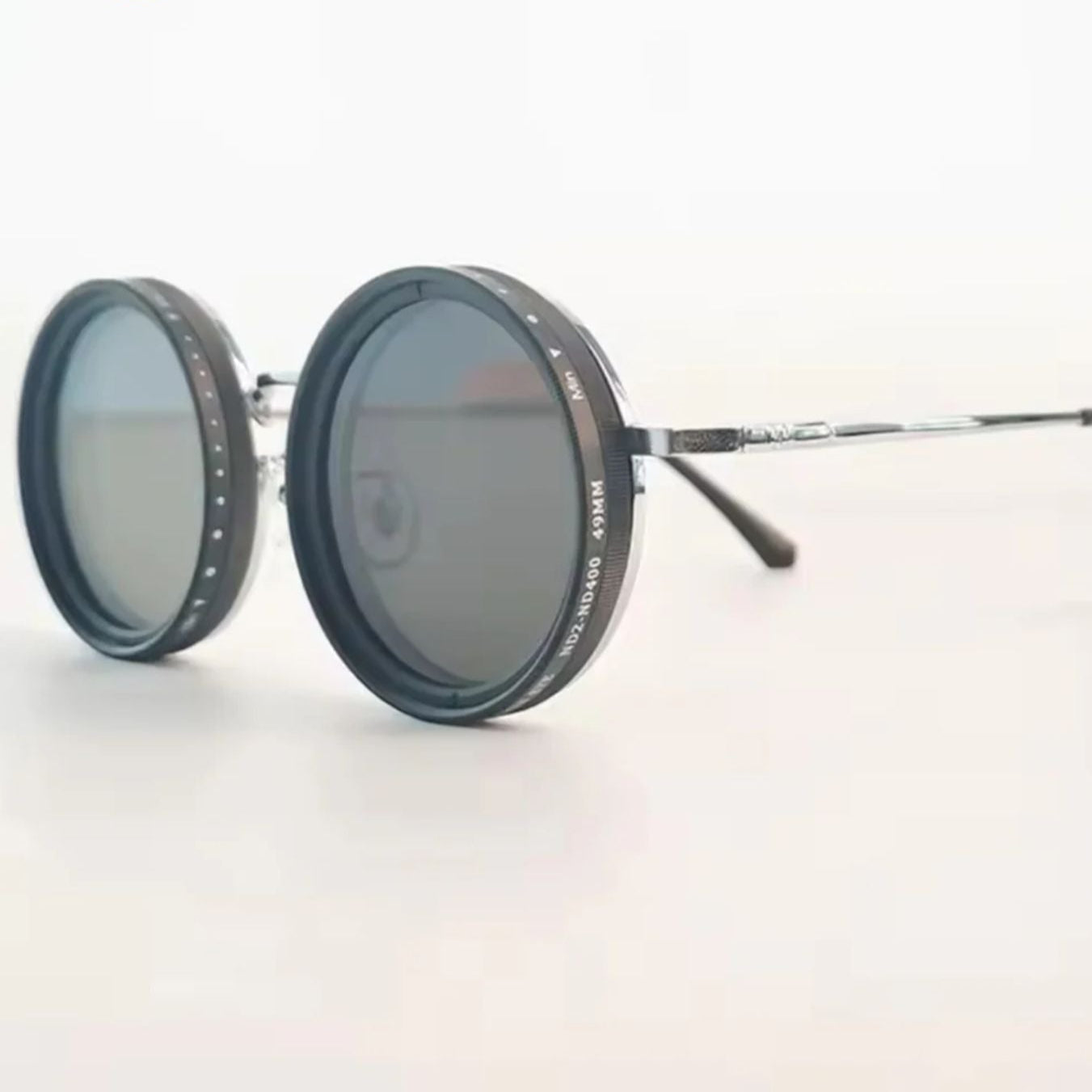 BowLift | VisionRound Polarized Sunglasses – Unisex Retro Design with Adjustable Light Filter