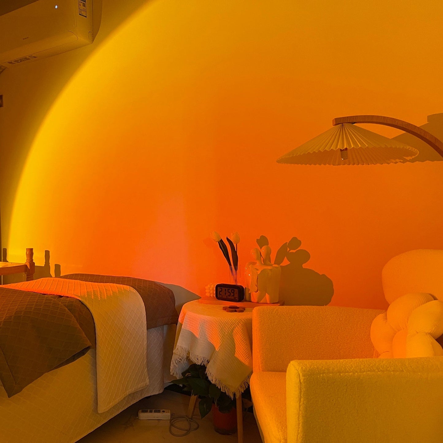 Frendorf | LED Color Projector Floor Lamp | Minimalist Halo Light Effect