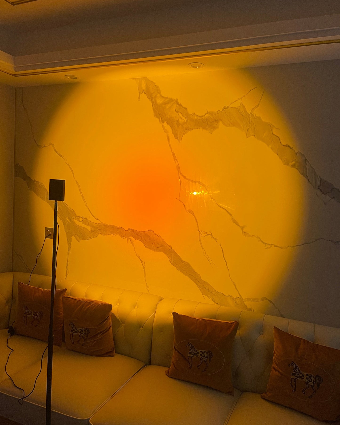 Frendorf | LED Color Projector Floor Lamp | Minimalist Halo Light Effect