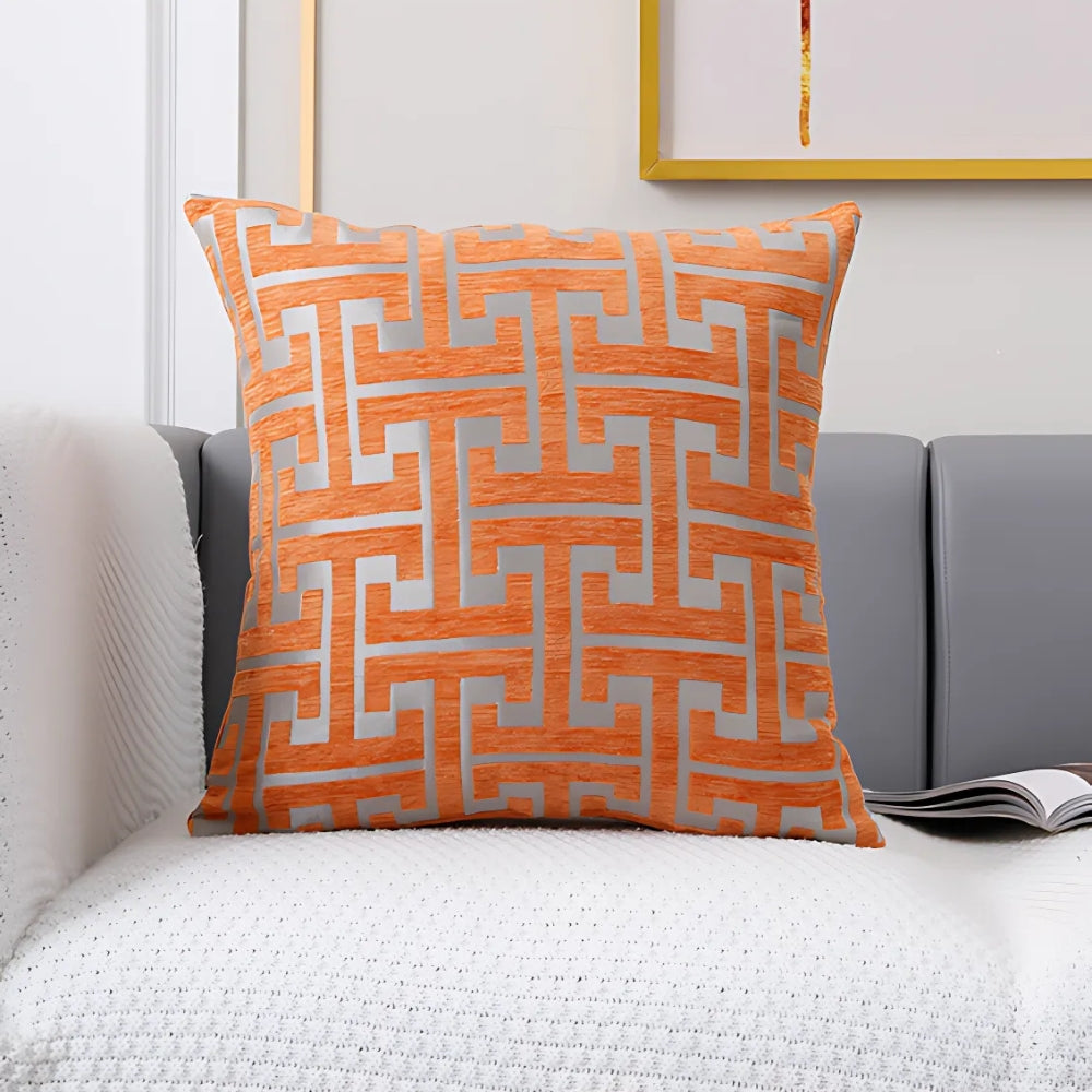 Skanto | Timeless Labyrinth Pattern Pillow Cover