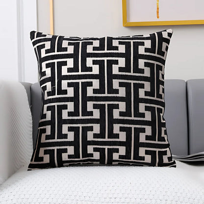 Skanto | Timeless Labyrinth Pattern Pillow Cover