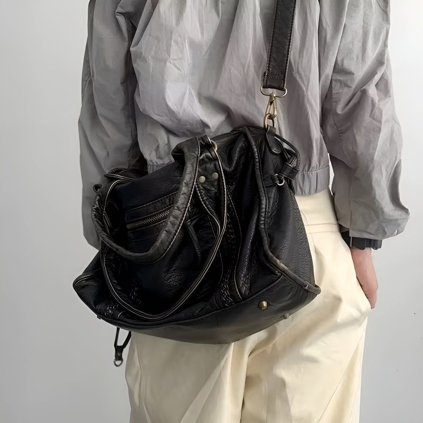 Genuine Leather Shoulder Bag – High Quality & Elegant | Perfect for Everyday & Office | Skanto