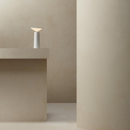 BowLift | Aurora Table Lamp Modern Dimmable Elegant Design