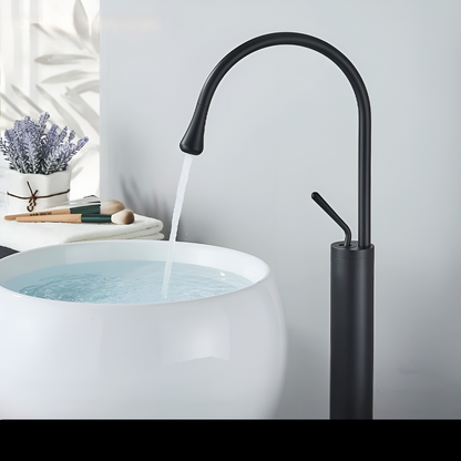 Basin mixer tap with a brushed finish – Deck-mounted tap, hot and cold mixer, brass fitting for residential use