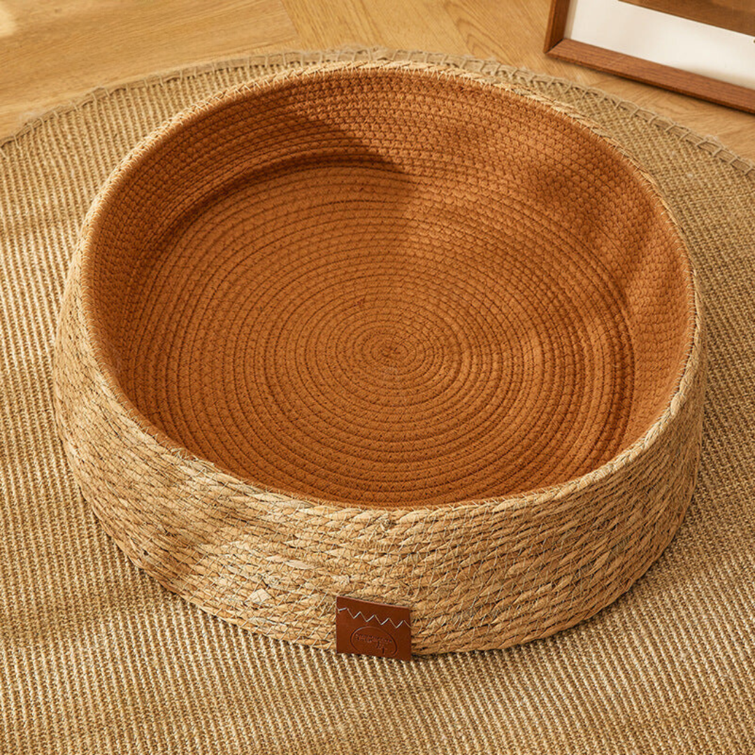 Hand-woven Rattan Cat Scratching Bed Skanto