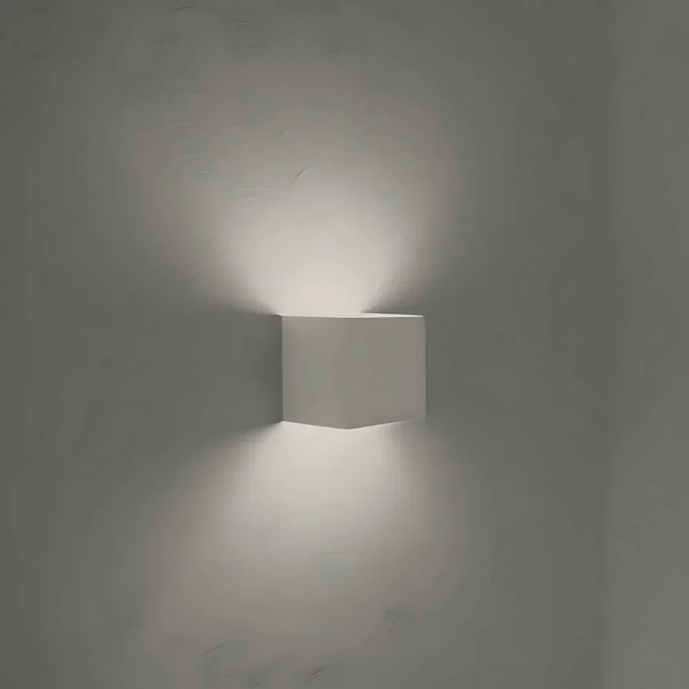 BowLift | Modern Black Aluminium Wall Light