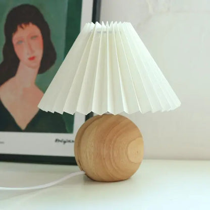 BowLift | Luminous Heritage: Vintage Table Lamp with Pleated Shade – Elegant Antique Retro Nightstand Lighting Solutions