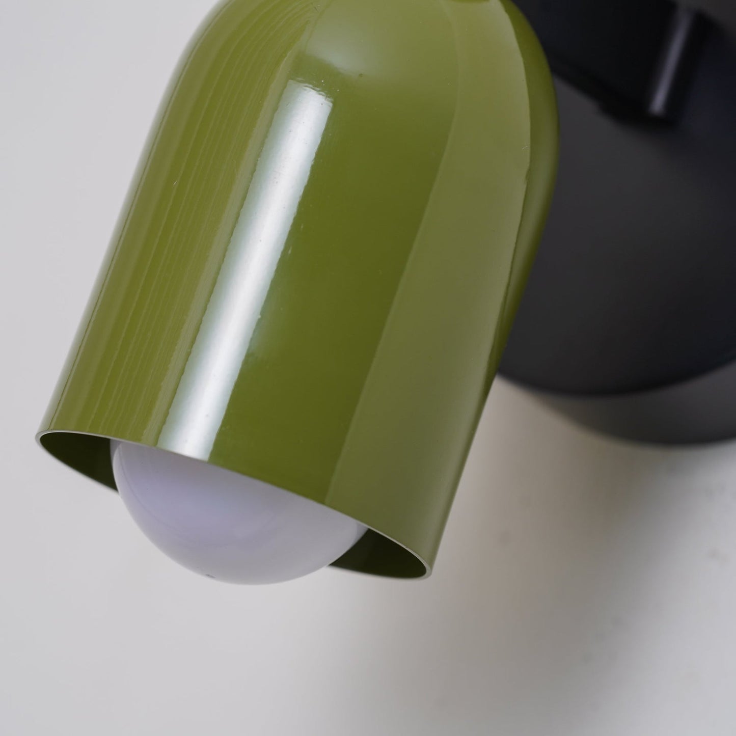 BowLift | Modern Vintage Double-Headed Utility Room Wall Light - Stylish Illumination for Contemporary Spaces