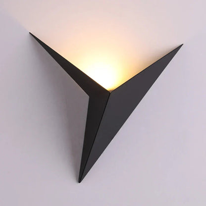BowLift | Trigon Wall Light