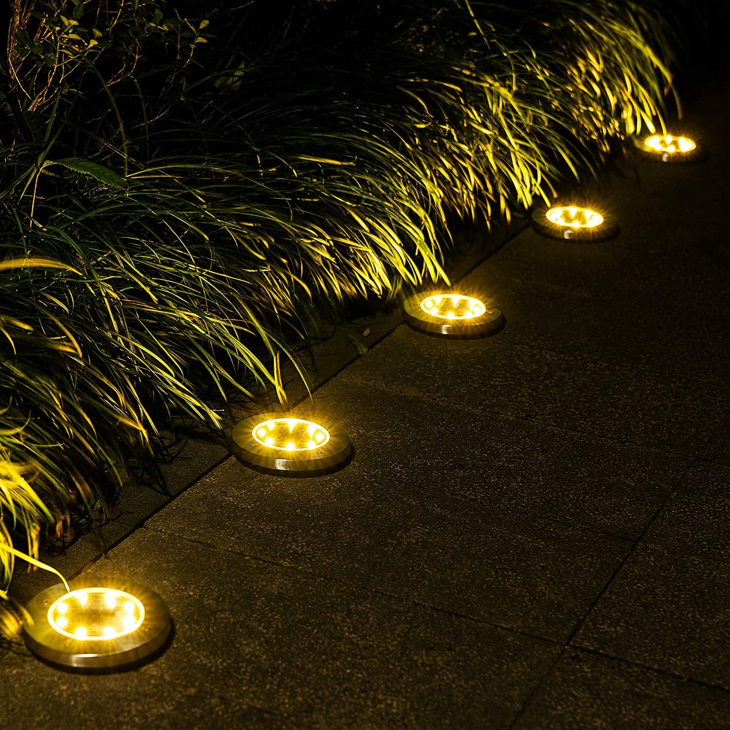 Skanto | Weather-Resistant Rechargeable Solar Panel Lights for Outdoor Use