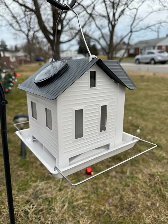 Skanto | Solar Bird Feeder House