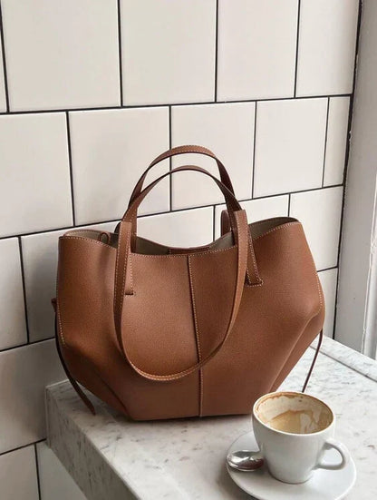 Skanto | Voss – Vintage Leather Shoulder Bag for Women | Spacious, Elegant, and Timeless Design