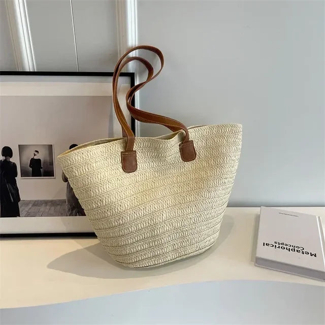 Skanto | Straw Basket Crossbody Bag for Women – Woven Design – Practical & Spacious – Versatile Carrying Options – Wall Clock