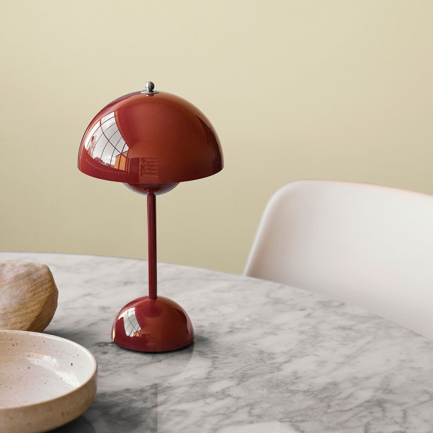 Skanto | Lunarglow - LED Table Lamp for Atmospheric Interior
