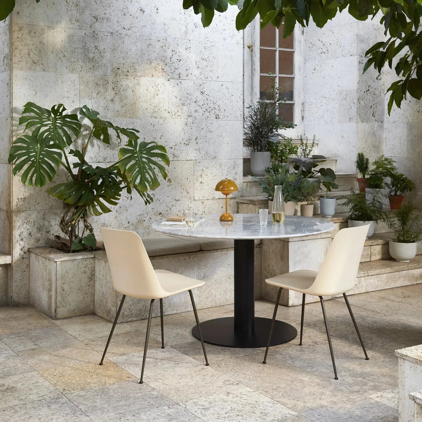 Skanto | Lunarglow - LED Table Lamp for Atmospheric Interior