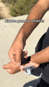 BowLift | Wristband Water Bottle