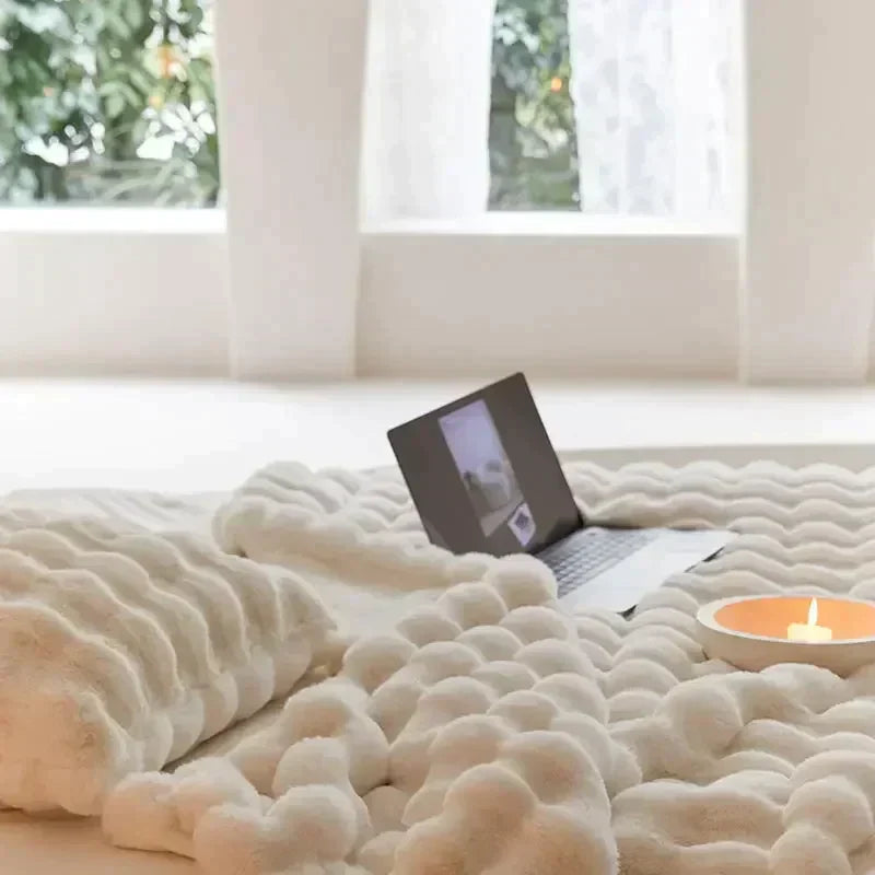 Skanto | SnugWrap | Luxurious Plus Blanket for Ultimate Warmth & Comfort