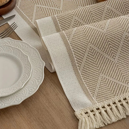 BowLift | Zigzag Loom Table Runner