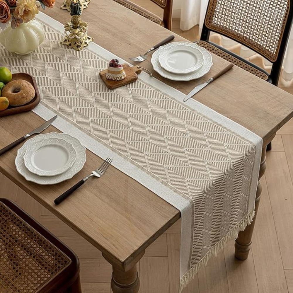 BowLift | Zigzag Loom Table Runner
