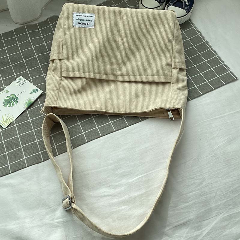 Skanto | Snor Crossbody Bag – Quiet and Durable Leather Strap Bag for Everyday Use