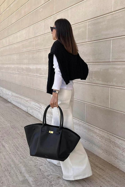 Skanto | Tassa Luxurious Oversized Shoulder Bag with Gold Buckle – Elegant Minimalist Tote for Women