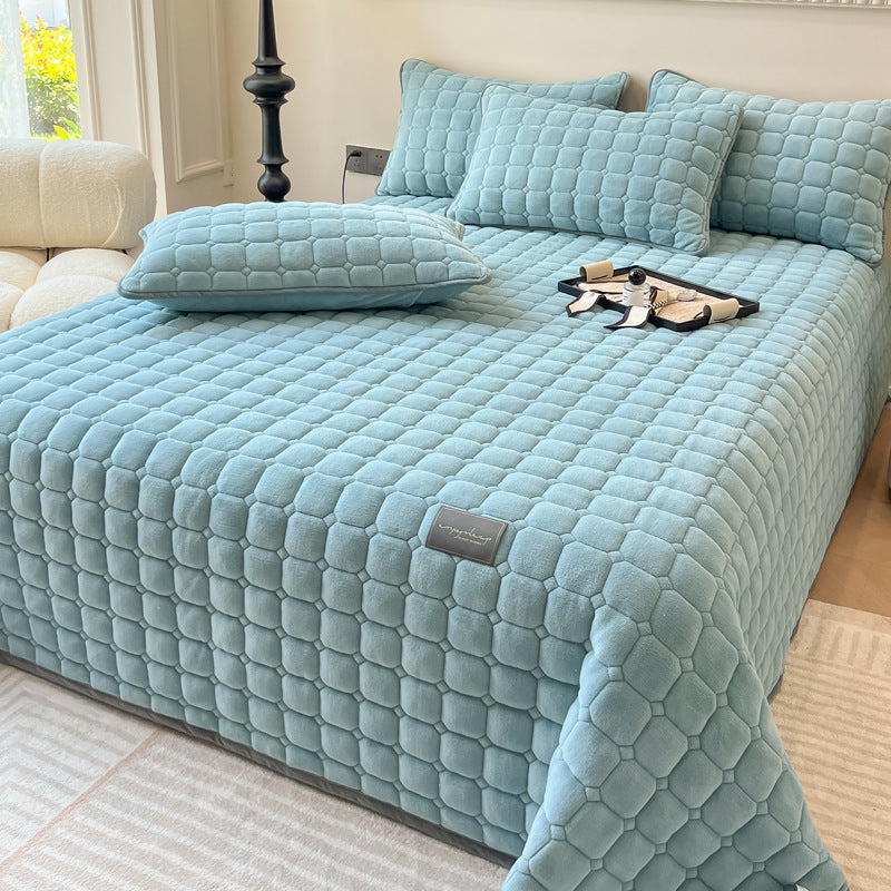 Skanto | Modern Soft Throw Blanket with Square Texture – Stylish Fluffy Bed and Sofa Cover