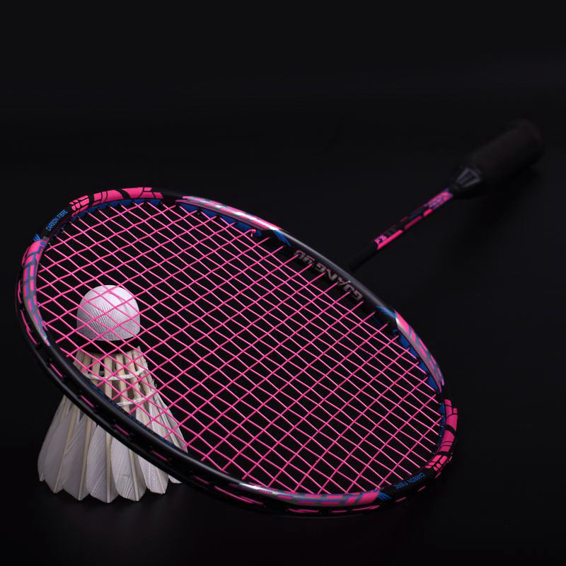 Skanto | Offensive badminton racket with secondary reinforcement made of 32-pound carbon fiber