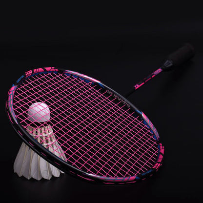 Skanto | Offensive badminton racket with secondary reinforcement made of 32-pound carbon fiber