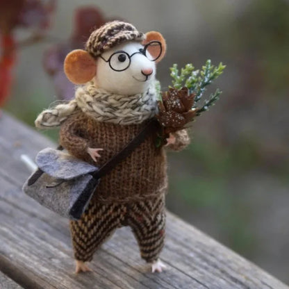 BowLift | Handmade felt mouse | Christmas decoration & gift idea | Needle felted from wool & fabric | Sustainable