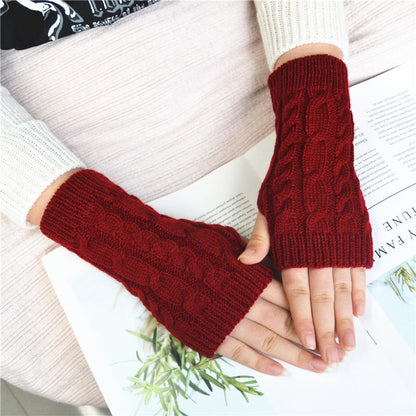 Skanto | Stylish Woolen Mittens