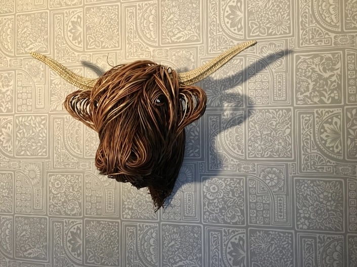 BowLift | Hand-Woven Wall Art Sculpture | Highland Cattle Design | Rustic Handmade Home Decor | 11.8 × 8.6 in