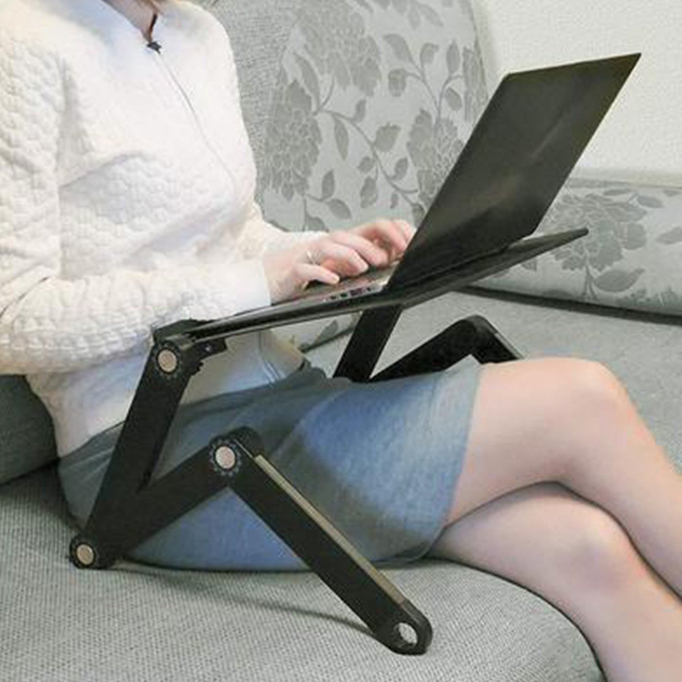 Skanto | Adjustable Laptop Table