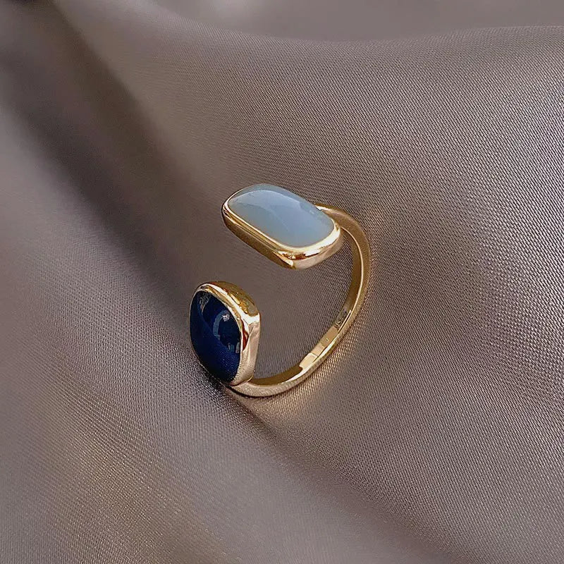 BowLift | Adjustable Asymmetric Blue Square Rings
