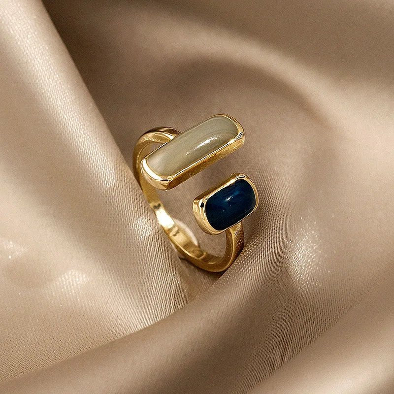 BowLift | Adjustable Asymmetric Blue Square Rings