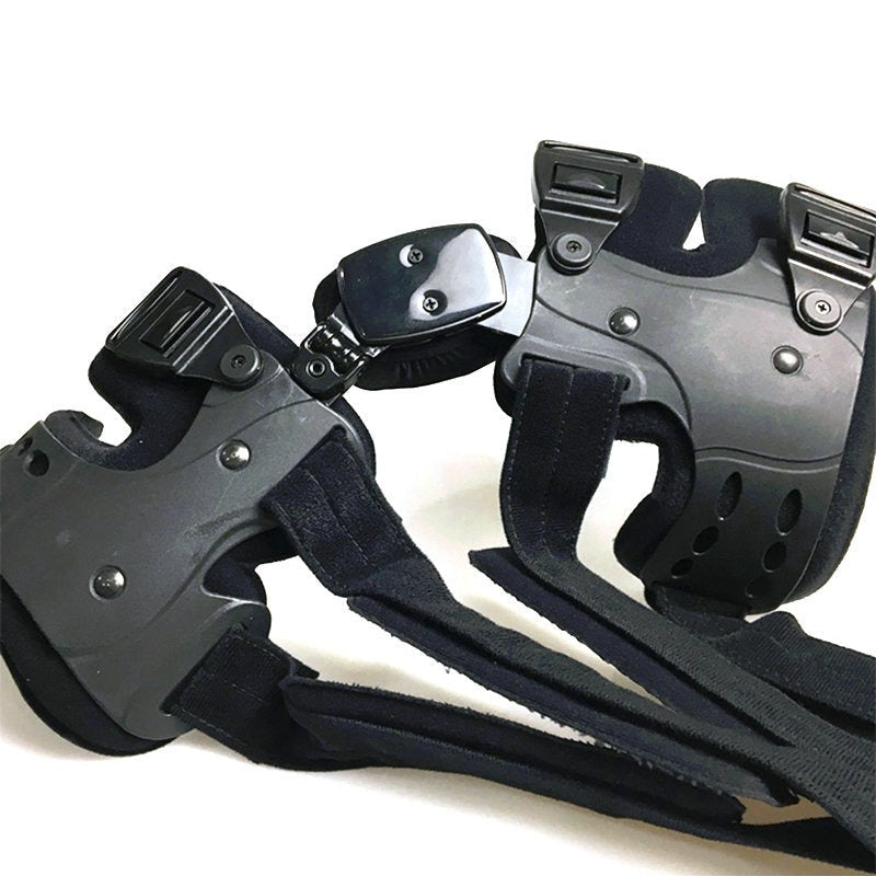 Skanto | Adjustable Knee Brace - KneeEase