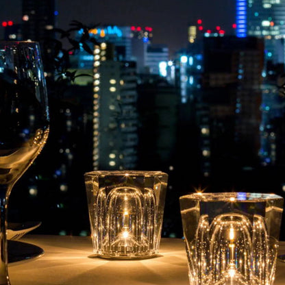 Luxury rechargeable Diamond Crystal Table Lamp - Lumière Diamant | Karnz