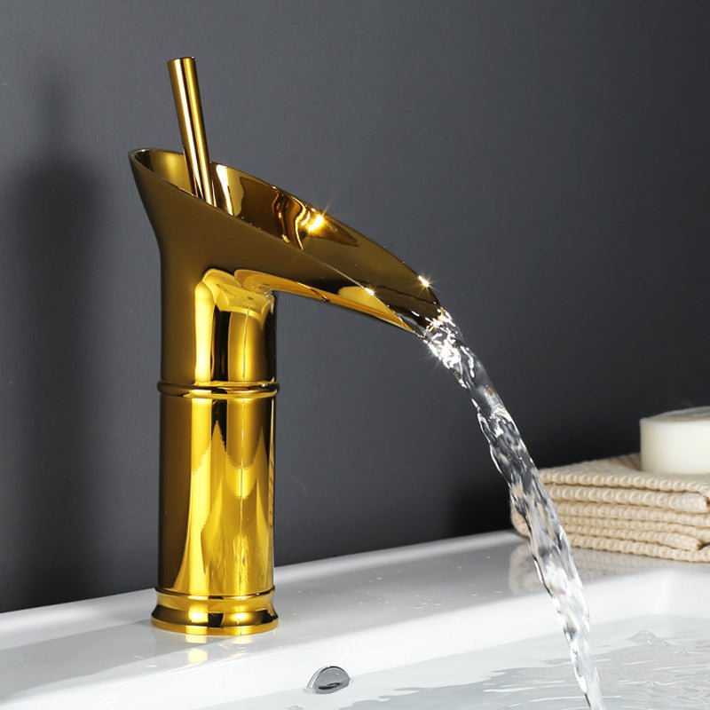 BowLift | AquaFalls – Antique Waterfall Basin Faucet in Brass with Bronze Finish