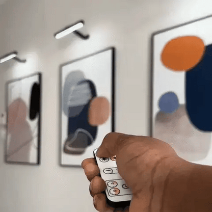 Skanto | ArtGlow LED Wall Lamp – Wireless Lighting for Art and Decor