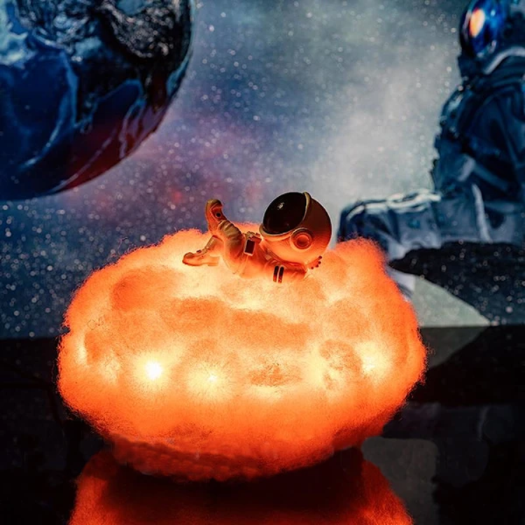 Skanto | Astronaut Cloud Lamp - AstroCloud