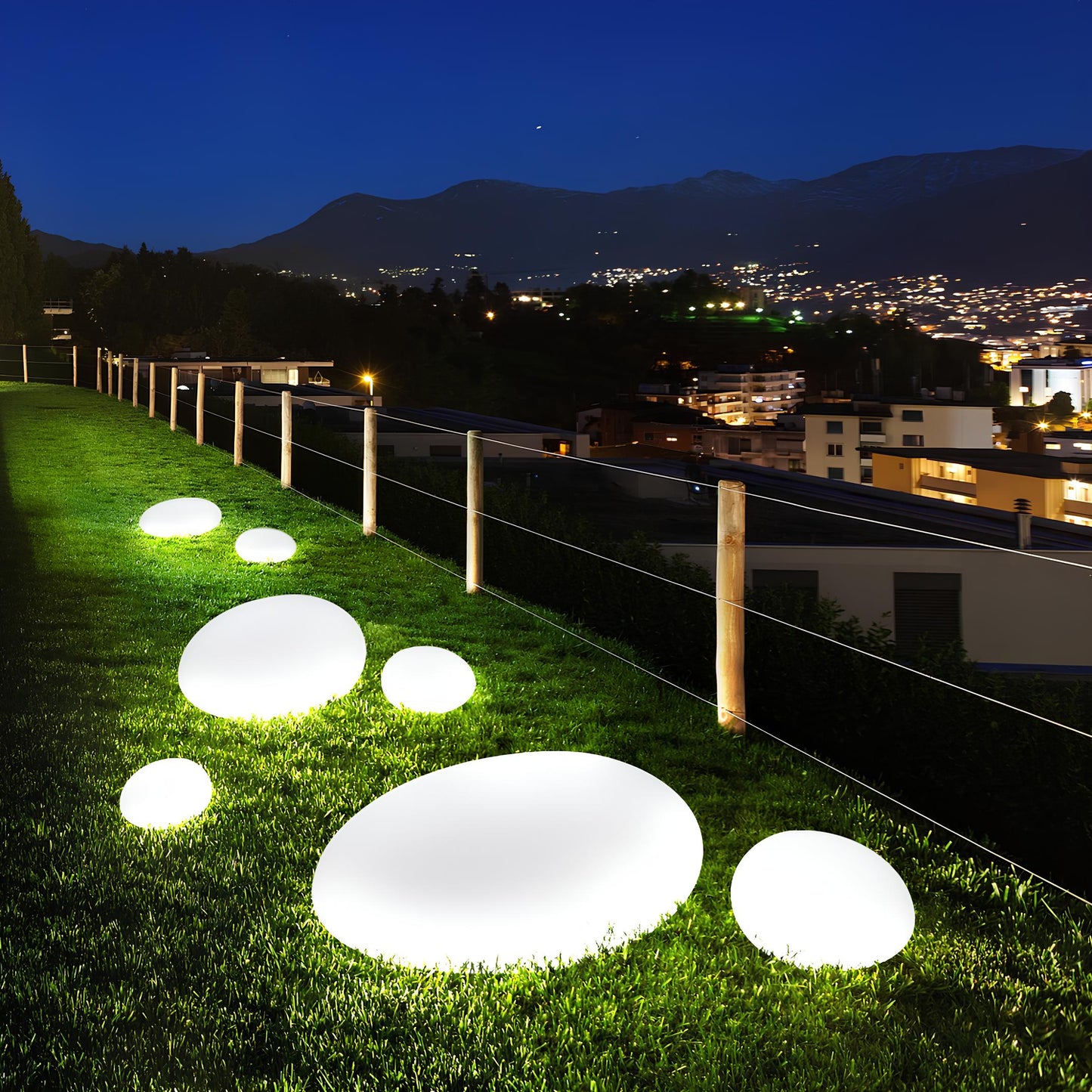 Skanto | Atmospheric Wireless Garden Lamp - LumaStone
