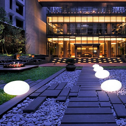 Skanto | Atmospheric Wireless Garden Lamp - LumaStone