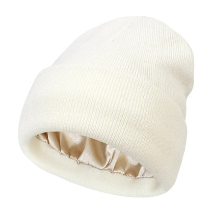 Skanto | Noor Silk Winter Hat – Warm, Hair-Protecting & Elegant
