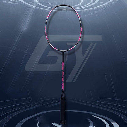Skanto | Offensive badminton racket with secondary reinforcement made of 32-pound carbon fiber