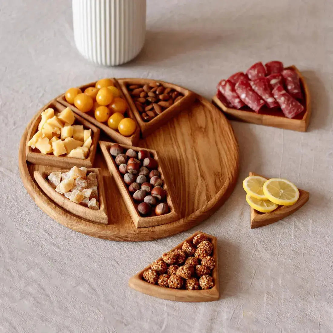 Skanto | Wood Serving Tray — Give your snacks the wow factor for unforgettable moments of enjoyment
